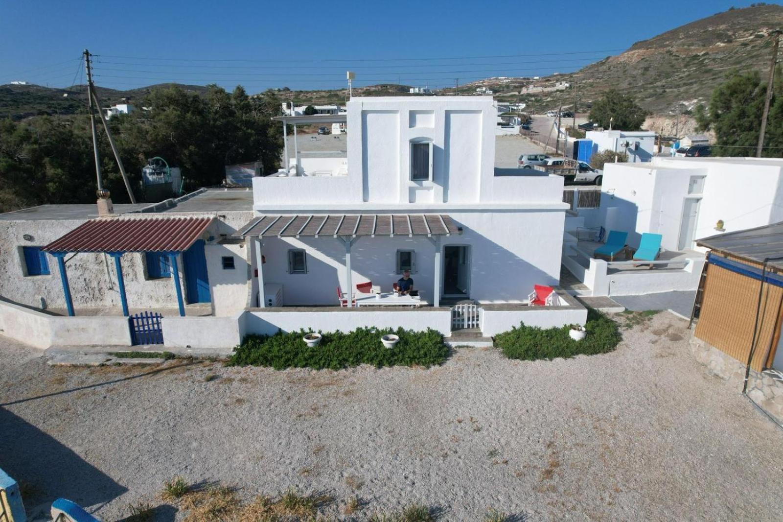 Traditional Waterfront House Mandrakia Exterior foto